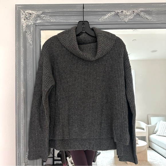 Eileen Fisher Yak Merino Wool Grey‎ Turtleneck Sweater XS Lagenlook - Picture 1 of 5
